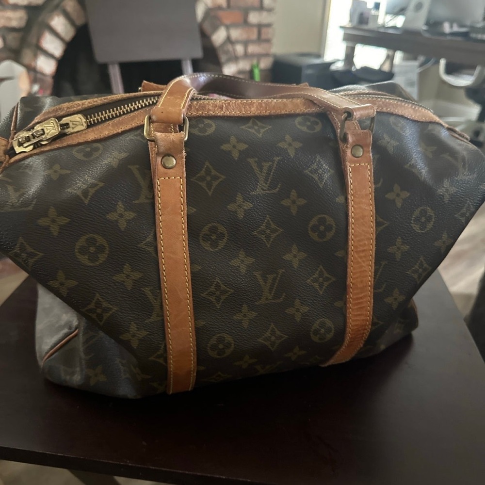 Louis Vuitton Keepall 35